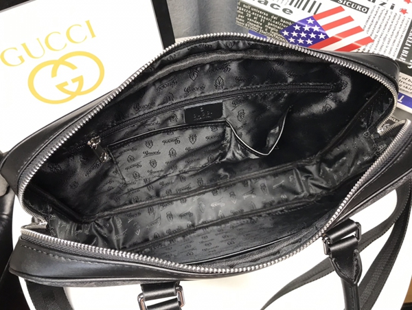 激安グッチバッグコピー着用イメージ